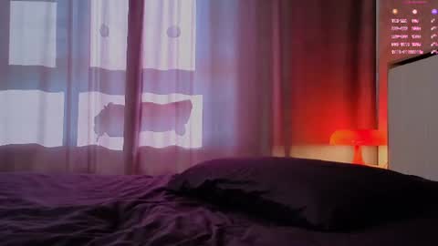 Snapshot of call__me_mommy_ chatting on 06/19/26, 03:27 Nancy Please thumbs up me online show from 06/19/26, 03:27