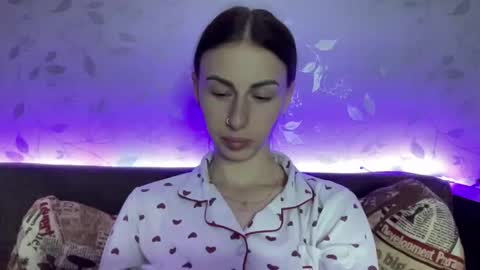 Anna online show from 03/06/25, 07:10