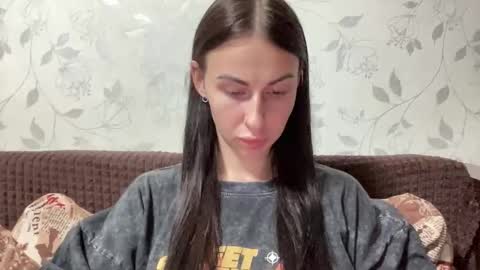 Anna online show from 10/22/25, 07:35