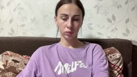 Anna online show from 11/11/25, 07:14