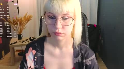 Snapshot of call_me_heaven chatting on 05/17/26, 04:03 Good girl Ann online show from 05/17/26, 04:03