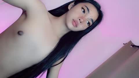 Snapshot of call_me_nina chatting on 05/11/26, 04:15 call_me_nina online show from 05/11/26, 04:15