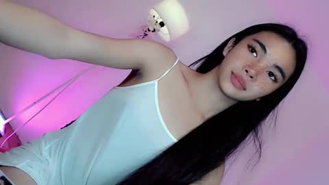 Snapshot of call_me_nina chatting on 05/14/26, 03:02 call_me_nina online show from 05/14/26, 03:02