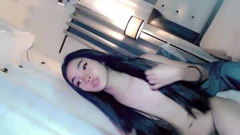 Snapshot of call_me_nina chatting on 05/19/26, 07:47 call_me_nina online show from 05/19/26, 07:47