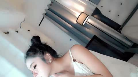 Snapshot of call_me_nina chatting on 05/25/26, 02:17 call_me_nina online show from 05/25/26, 02:17