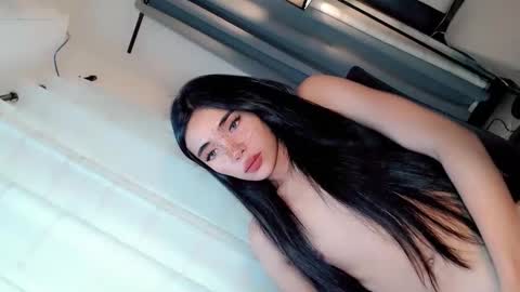 Snapshot of call_me_nina chatting on 06/05/26, 06:52 call_me_nina online show from 06/05/26, 06:52