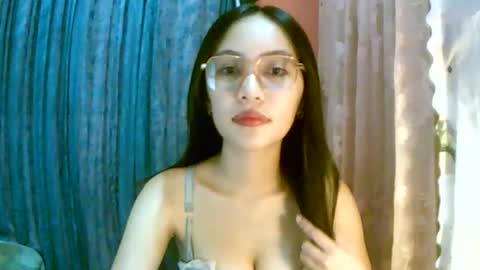 Snapshot of calla_freya chatting on 09/23/25, 04:48 Freya online show from 09/23/25, 04:48