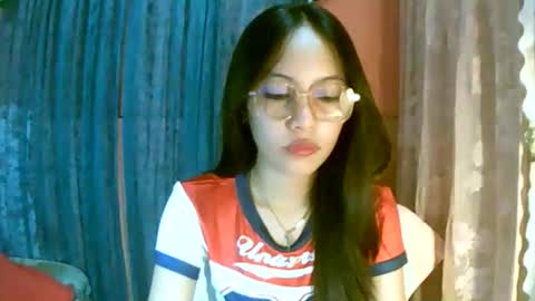 Snapshot of calla_freya chatting on 10/22/25, 03:29 Freya online show from 10/22/25, 03:29