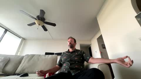 Snapshot of callesalada2 chatting on 04/10/26, 06:23 Whitest Boy Alive online show from 04/10/26, 06:23