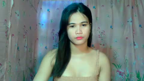 Snapshot of callme_bhea19 chatting on 07/31/26, 04:23 callme_bhea19 online show from 07/31/26, 04:23