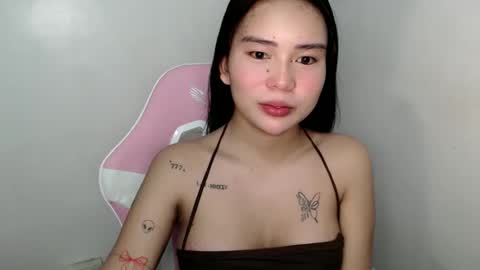 Snapshot of callme_remaxxx7 chatting on 04/03/26, 07:01 Rema online show from 04/03/26, 07:01