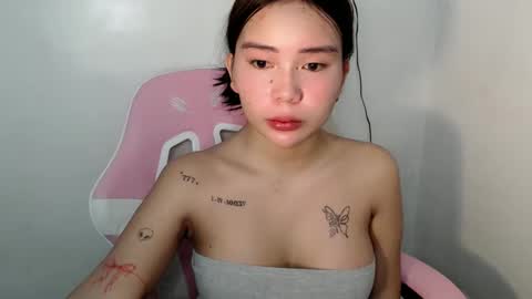 Snapshot of callme_remaxxx7 chatting on 04/20/26, 12:24 Rema online show from 04/20/26, 12:24