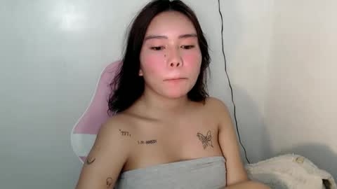 Snapshot of callme_remaxxx7 chatting on 04/21/26, 02:51 Rema online show from 04/21/26, 02:51