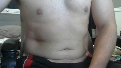 Snapshot of callmeroger33 chatting on 09/18/25, 03:47 callmeroger33 online show from 09/18/25, 03:47