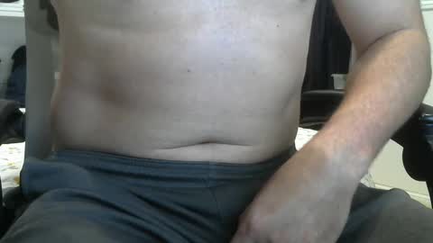 Snapshot of callmeroger33 chatting on 09/30/25, 04:12 callmeroger33 online show from 09/30/25, 04:12