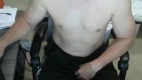 Snapshot of callmeroger33 chatting on 10/09/25, 03:43 callmeroger33 online show from 10/09/25, 03:43