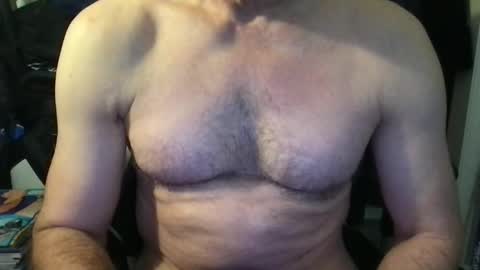 Snapshot of callum5555 chatting on 02/20/25, 12:04 callum5555 online show from 02/20/25, 12:04