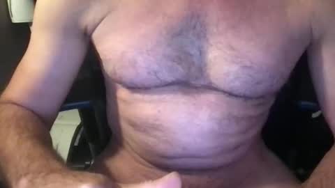 Snapshot of callum5555 chatting on 11/16/25, 11:43 callum5555 online show from 11/16/25, 11:43