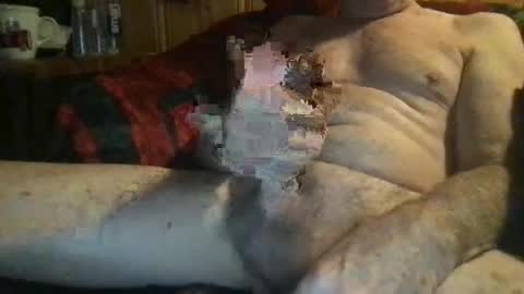 Snapshot of cals16 chatting on 12/14/24, 05:58 cals16 online show from 12/14/24, 05:58