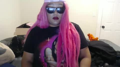 Snapshot of cals9x chatting on 09/20/25, 11:17 camzxoxox online show from 09/20/25, 11:17