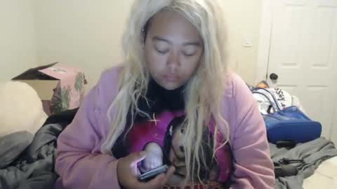 Snapshot of cals9x chatting on 09/22/25, 06:04 camzxoxox online show from 09/22/25, 06:04