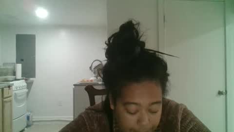 Snapshot of cals9x chatting on 11/25/25, 01:49 camzxoxox online show from 11/25/25, 01:49