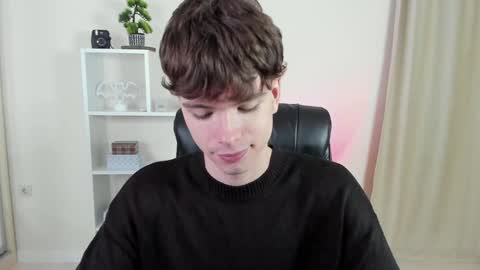 Hey I am Calvin  online show from 12/07/24, 07:10