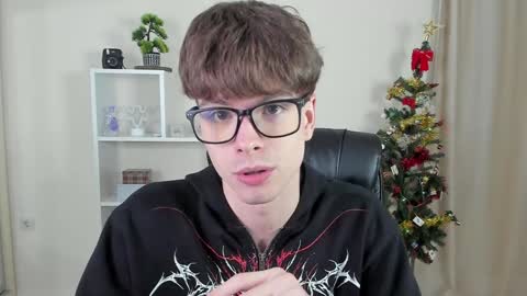 Hey I am Calvin  online show from 12/08/24, 07:11