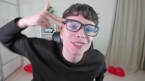 Hey I am Calvin  online show from 02/15/25, 07:06