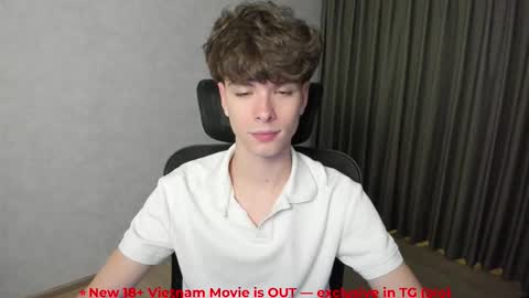 Snapshot of calvin_loves_you chatting on 02/17/26, 05:08 Hey I am Calvin online show from 02/17/26, 05:08