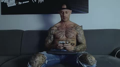 Calvin  online show from 09/24/25, 10:02