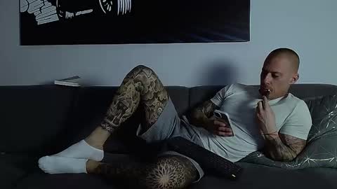 Calvin  online show from 10/13/25, 09:37