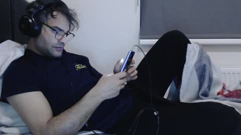 Snapshot of calvinjohnlad chatting on 12/08/24, 06:28 Calvinjohnlad online show from 12/08/24, 06:28