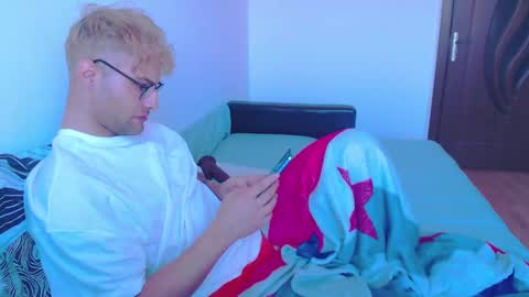 Snapshot of calvinjohnlad chatting on 01/20/25, 06:31 Calvinjohnlad online show from 01/20/25, 06:31