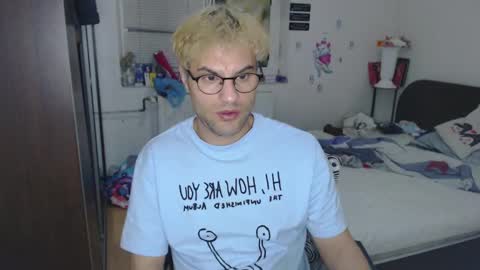 Snapshot of calvinjohnlad chatting on 03/09/25, 07:37 Calvinjohnlad online show from 03/09/25, 07:37