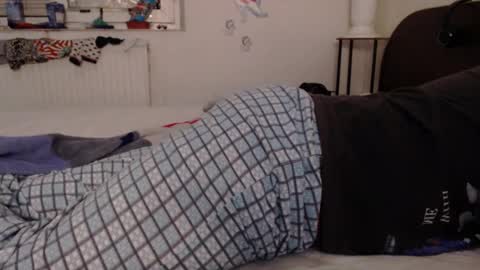 Calvinjohnlad online show from 11/14/25, 01:59