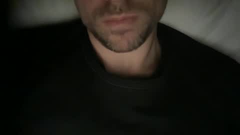 Snapshot of calvinzz chatting on 01/22/25, 05:28 calvinzz online show from 01/22/25, 05:28