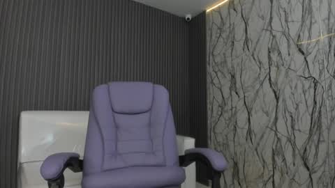 Snapshot of cam_xman chatting on 04/10/26, 12:32 cam_xman online show from 04/10/26, 12:32