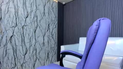 Snapshot of cam_xman chatting on 05/06/26, 07:19 cam_xman online show from 05/06/26, 07:19