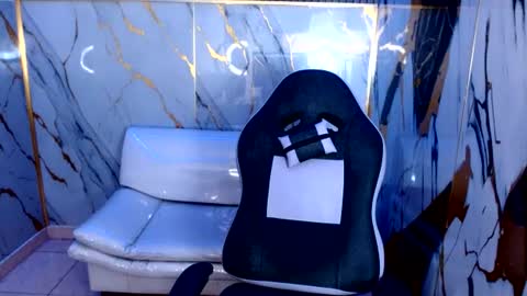 cam_xman online show from 06/26/26, 04:00
