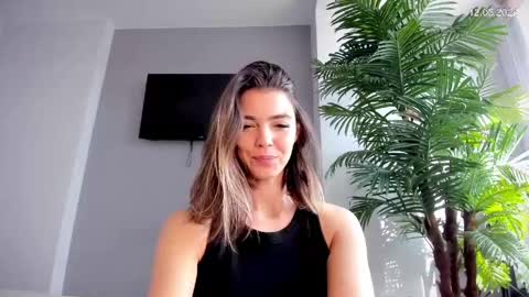 Snapshot of cambabby chatting on 05/12/26, 01:25 Lagertha online every day at 900 PM New York time online show from 05/12/26, 01:25