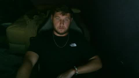 Snapshot of camcammerson chatting on 09/13/25, 05:29 camcammerson online show from 09/13/25, 05:29