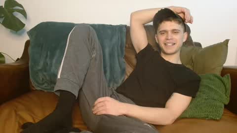 Snapshot of camdoattitude chatting on 02/05/25, 01:22 CamDoAttitude online show from 02/05/25, 01:22