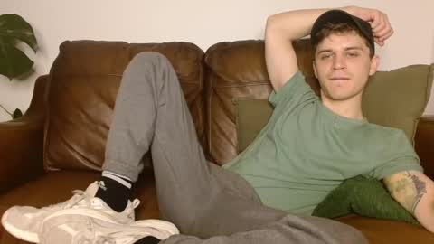 Snapshot of camdoattitude chatting on 03/07/25, 08:33 CamDoAttitude online show from 03/07/25, 08:33