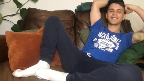 Snapshot of camdoattitude chatting on 10/26/25, 12:33 CamDoAttitude online show from 10/26/25, 12:33