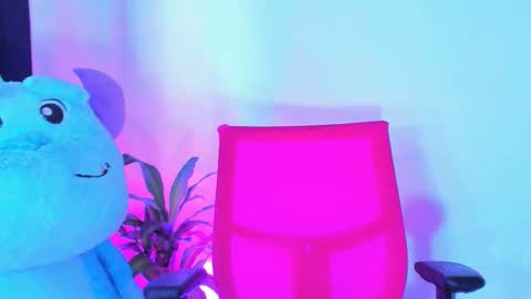 Snapshot of camelyharrper1 chatting on 11/25/25, 06:30 camelyharrper1 online show from 11/25/25, 06:30