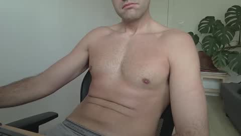 Snapshot of cameraman8686 chatting on 05/25/26, 12:22 Cameraman86 online show from 05/25/26, 12:22
