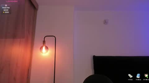 Snapshot of cameron_lyra chatting on 12/03/25, 01:24 Cameron online show from 12/03/25, 01:24