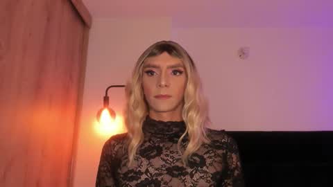 Snapshot of cameron_lyra chatting on 02/04/26, 02:17 Cameron online show from 02/04/26, 02:17