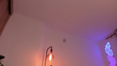 Snapshot of cameron_lyra chatting on 03/26/26, 12:50 Cameron online show from 03/26/26, 12:50